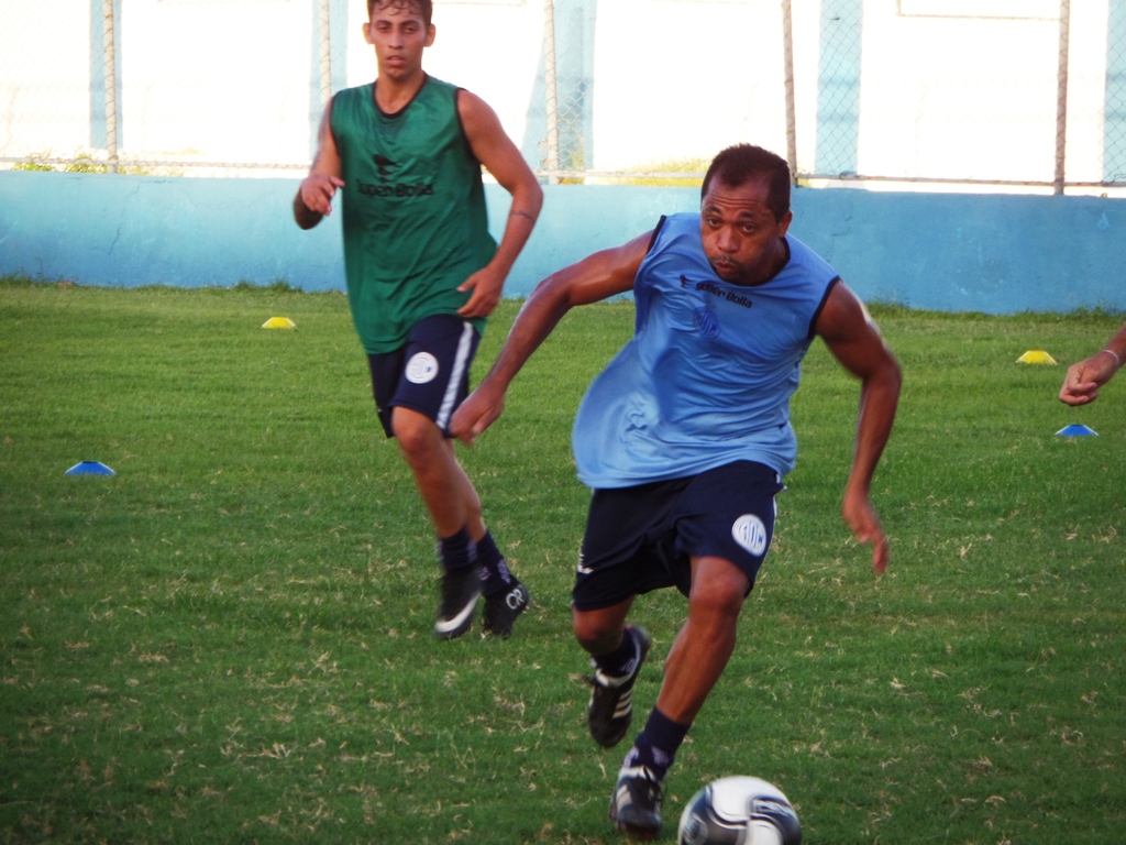 PEDRAS NO CAMINHO