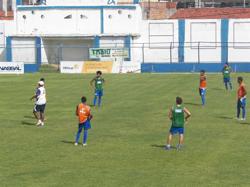 Confiança disputa final com o Força Jovem