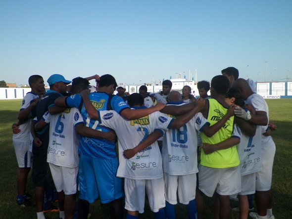 Sub 17 do Confiança é pentacampeão em 2013 
