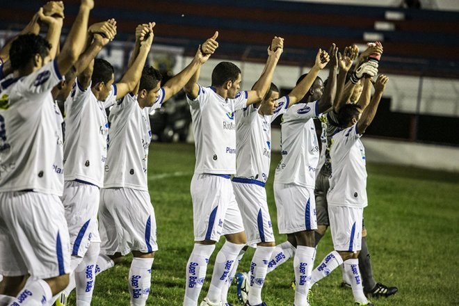 Confiança vence o Itabaiana
