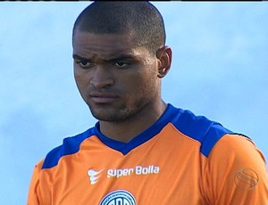 Thiago Santos está regularizado
