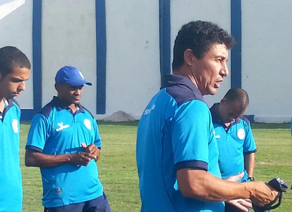 Betinho e Allan Dotti renovam com o Confiança