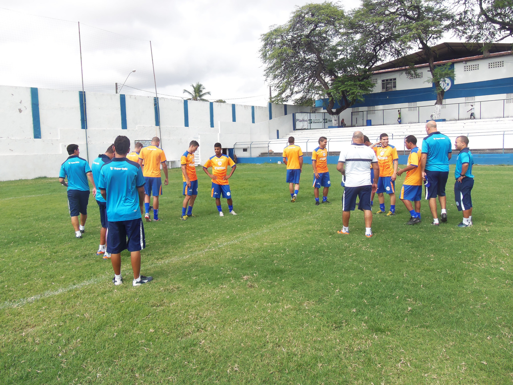 Confiança inicia pré-temporada Sabino