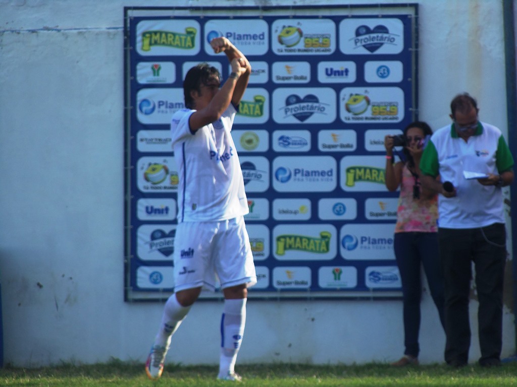 Confiança estreia com vitória sobre o Boca