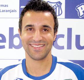 Confiança anuncia a contratação de Almir Dias