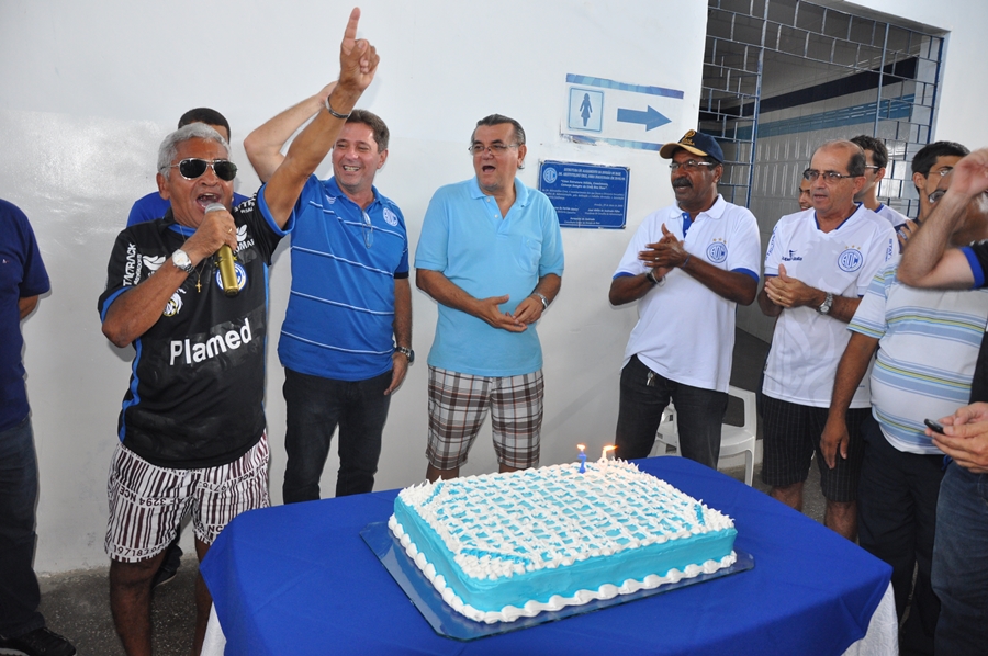 Confiança celebra 79 anos