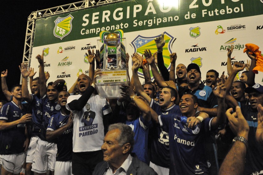 Confiança goleia o Estanciano e é bicampeão Sergipano
