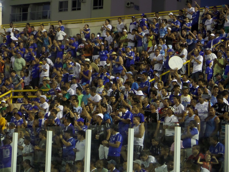 NAÇÃO AZULINA É SHOW DE BOLA